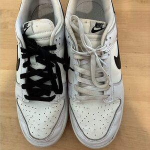 Nike Men's Dual Lace White and Black Sneakers